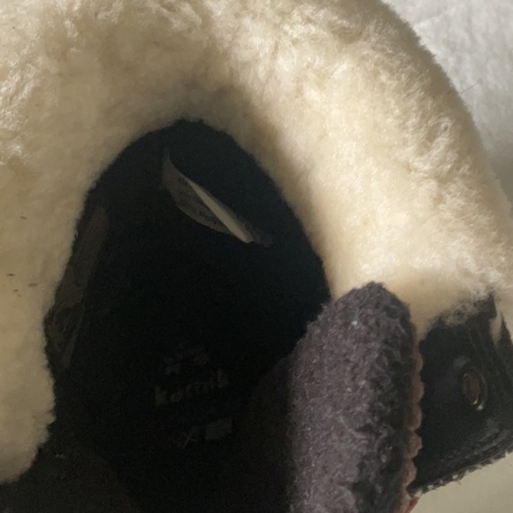 Kamik Brown and Cream Winter Boots with Knit Collar - Picture 4 of 5